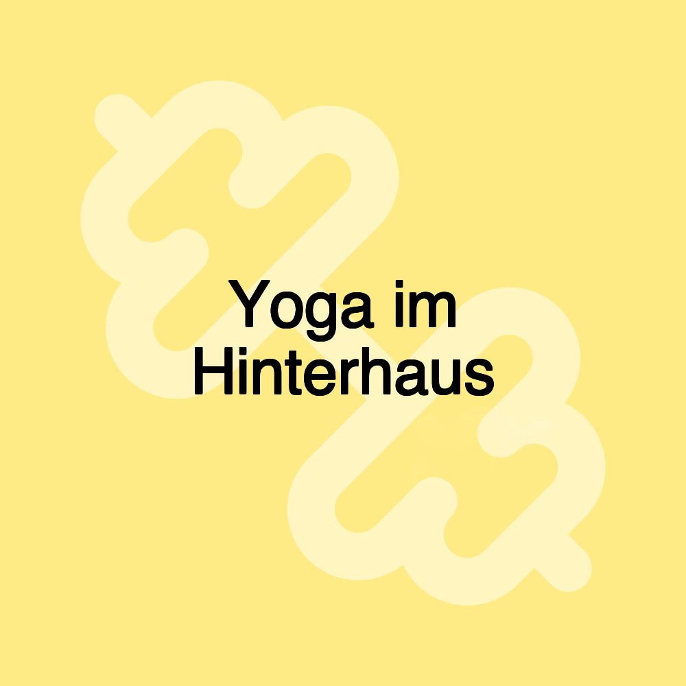 Yoga im Hinterhaus